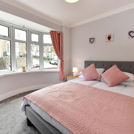 Pass The Keys Newly Refurbished Modern Bungalow - Pets Welcome Villa Swansea Eksteriør billede